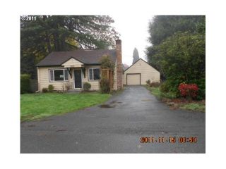 Foreclosed Home - 3325 SE FLOSS ST, 97222