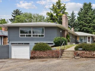 Foreclosed Home - 4123 SE ADAMS ST, 97222