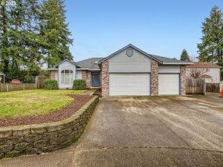 Foreclosed Home - 1909 NE 156TH AVE, 97230