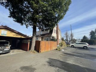 Foreclosed Home - 1839 SE 162ND AVE, 97233