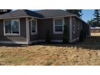 Foreclosed Home - 14639 SE RHINE ST, 97236