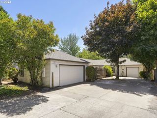 Foreclosed Home - 10720 SE POWELL BLVD, 97266