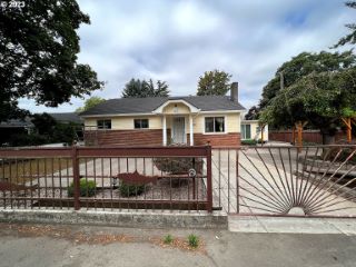 Foreclosed Home - 3205 SE 84TH AVE, 97266
