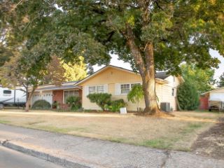 Foreclosed Home - 3010 WINDSOR AVE NE, 97301