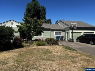 Foreclosed Home - 1135 CLEARLAKE RD NE, 97303
