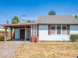 Foreclosed Home - 925 21ST AVE SW, 97321