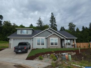 Foreclosed Home - 568 NW CASCADE MOUNTAIN DR, 97338