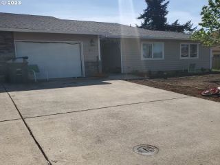 Foreclosed Home - 311 NW GARDNER ST, 97378