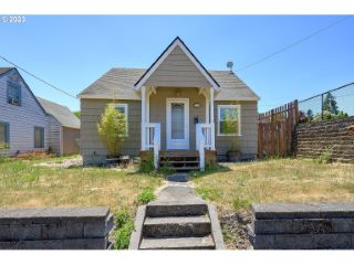 Foreclosed Home - 226 SW MADISON ST, 97378