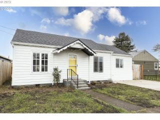 Foreclosed Home - 562 NW SHERMAN ST, 97378