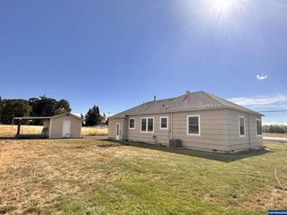 Foreclosed Home - 34121 HIGHWAY 99E, 97389