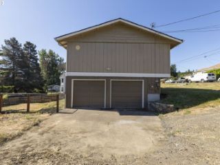 Foreclosed Home - 370 SW SPRUCE ST, 97396