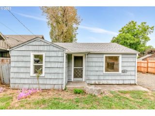 Foreclosed Home - 1085 W 28TH AVE, 97405