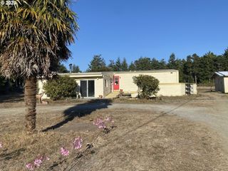 Foreclosed Home - 47265 HIGHWAY 101, 97411