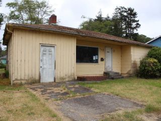 Foreclosed Home - 2209 Virginia Avenue, 97459