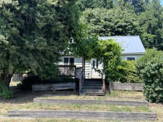 Foreclosed Home - 47919 W 2ND ST, 97463