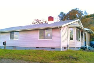 Foreclosed Home - 927 NE WALNUT ST, 97470