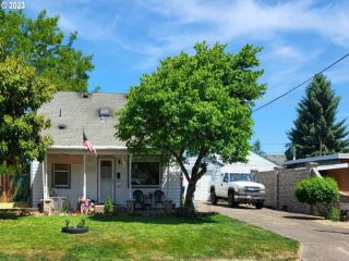 Foreclosed Home - 2440 D ST, 97477