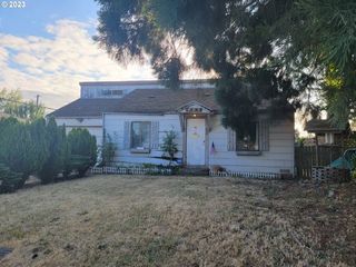 Foreclosed Home - 405 26TH ST, 97477
