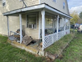 Foreclosed Home - 420 37TH ST, 97478