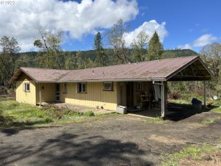 Foreclosed Home - 736 BYRON CREEK RD, 97496