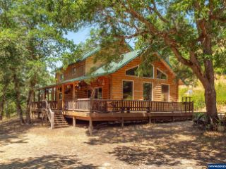 Foreclosed Home - 1470 E WILLIS CREEK RD, 97496