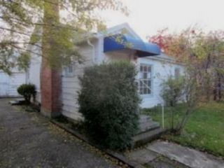 Foreclosed Home - 1127 W 10TH ST, 97501