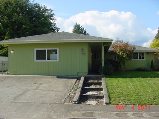 Foreclosed Home - 1085 N 5TH ST, 97502