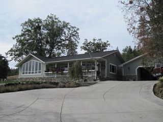 Foreclosed Home - 585 CRESCENT DR, 97524