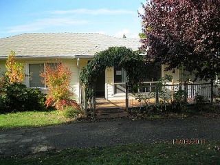 Foreclosed Home - 915 SE N ST, 97526