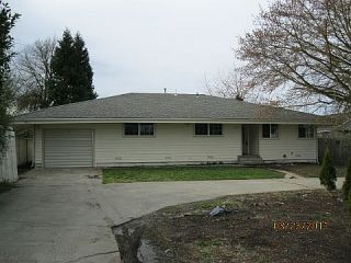 Foreclosed Home - 2447 LEONARD RD, 97527