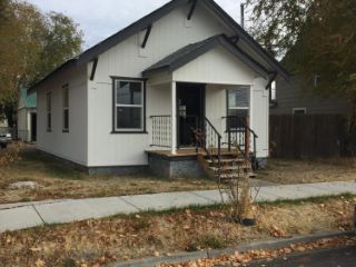 Foreclosed Home - 505 S 8TH ST, 97601