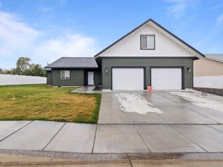 Foreclosed Home - 592 SW COTTONWOOD DR, 97838
