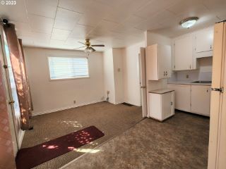 Foreclosed Home - 2000 N GREENWOOD ST, 97850