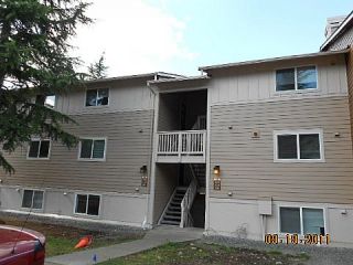 Foreclosed Home - 14002 NE 181ST PL APT A106, 98072