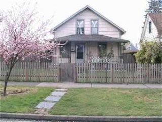 Foreclosed Home - 1606 RAINIER AVE, 98201