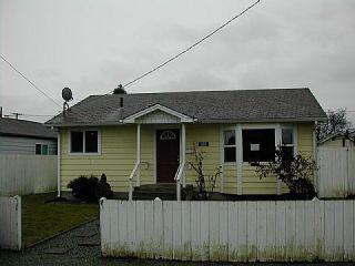 Foreclosed Home - 310 E ORANGE AVE, 98233