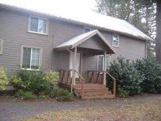 Foreclosed Home - 402 W 3RD ST, 98276