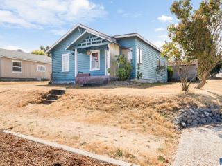 Foreclosed Home - 1740 W 5TH ST, 98363