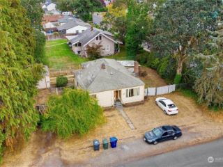 Foreclosed Home - 11515 YAKIMA AVE S, 98444