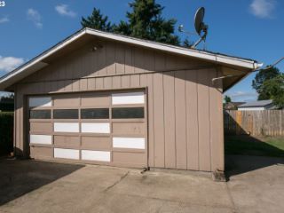 Foreclosed Home - 3027 PERSHING WAY, 98632