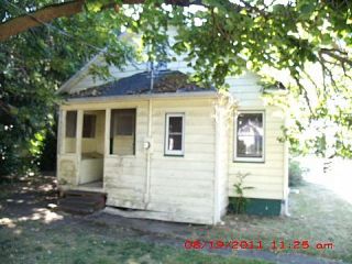 Foreclosed Home - 220 W 31ST ST, 98660