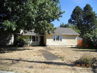 Foreclosed Home - 1523 E RESERVE ST, 98661