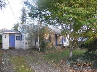Foreclosed Home - 844 9TH ST, 98671