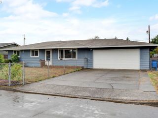 Foreclosed Home - 12100 NE 80TH ST, 98682