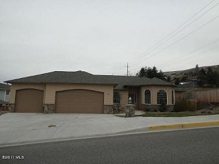 Foreclosed Home - 595 KING PL, 98802