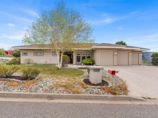 Foreclosed Home - 301 DESERT VIEW PL, 98843