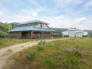 Foreclosed Home - 734 TUNK CREEK RD, 98849