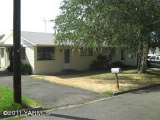 Foreclosed Home - 222 N 37TH AVE, 98902