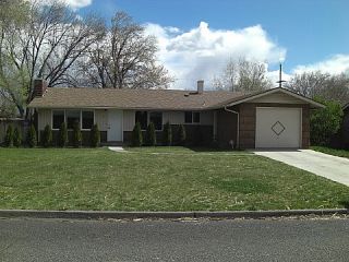 Foreclosed Home - 11 N 55TH AVE, 98908
